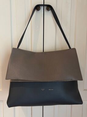 CELINE PARIS LEATHER SHOULDER BAG NWOT